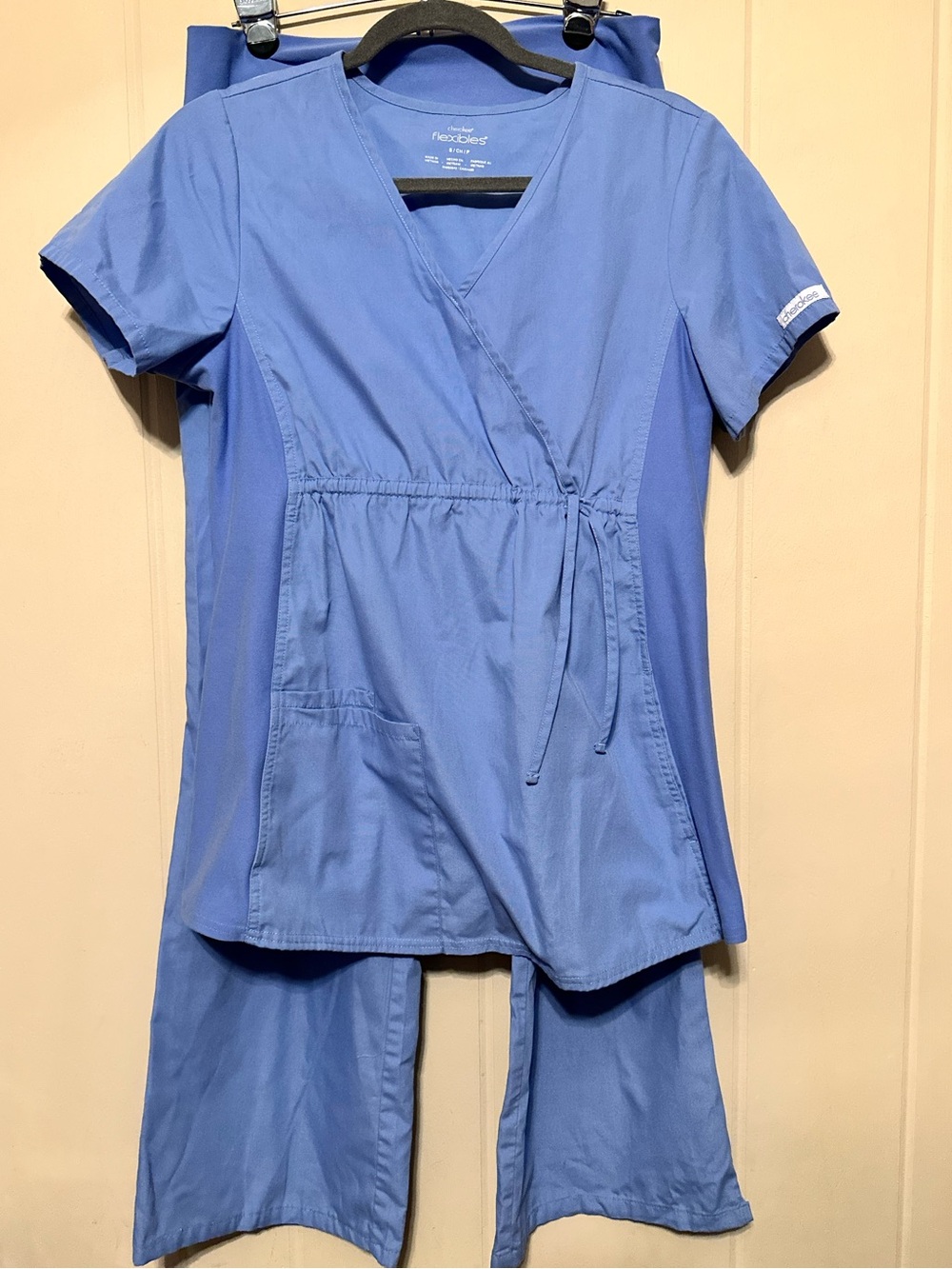 Cherokee Maternity Light Blue Women's Wrap Scrub Top & Pants Set - Size Small